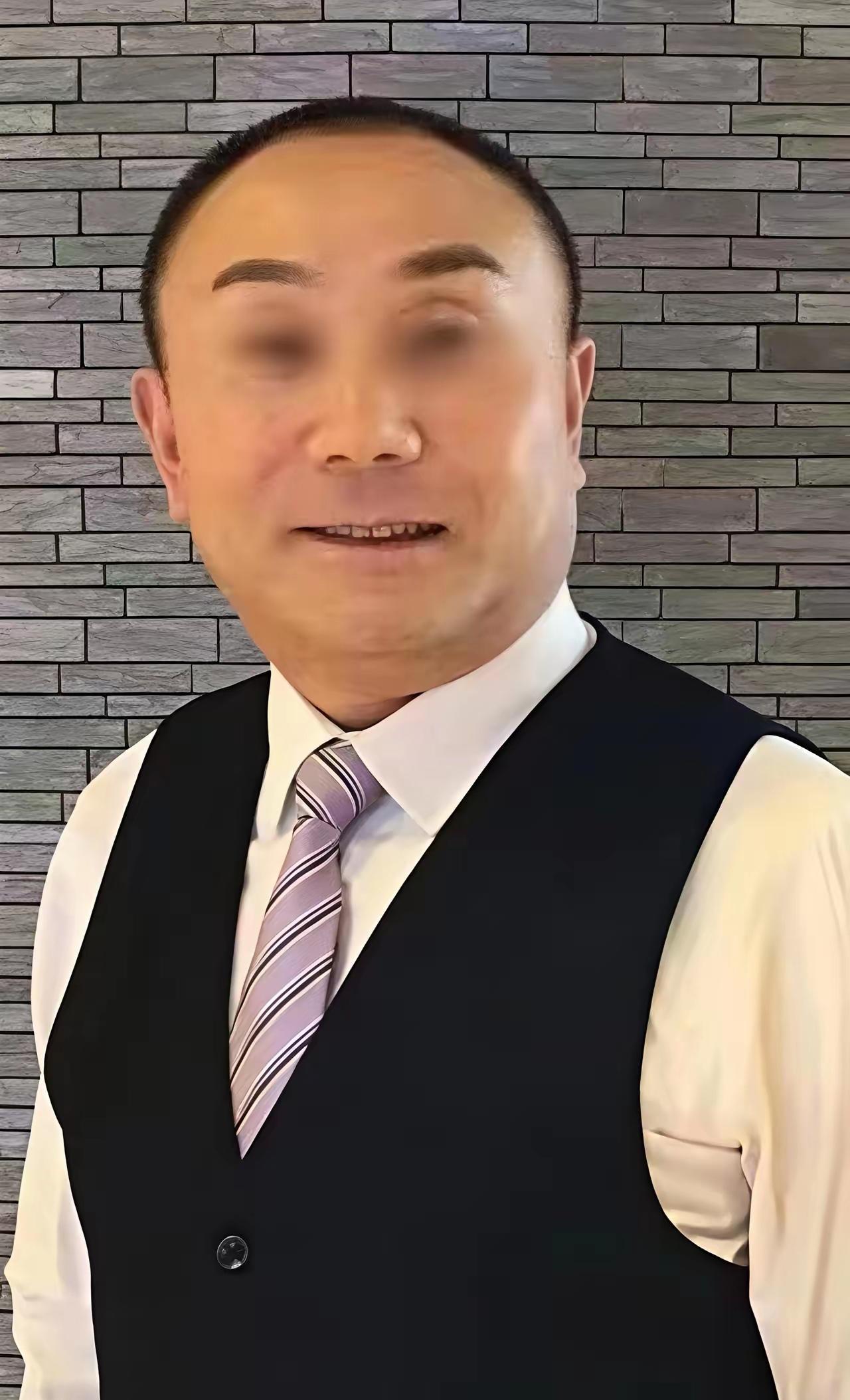 西安赛格购物中心富豪一夜之间变负豪，六十多岁严姓服装富商坠楼。涉事者严鹏，网传与