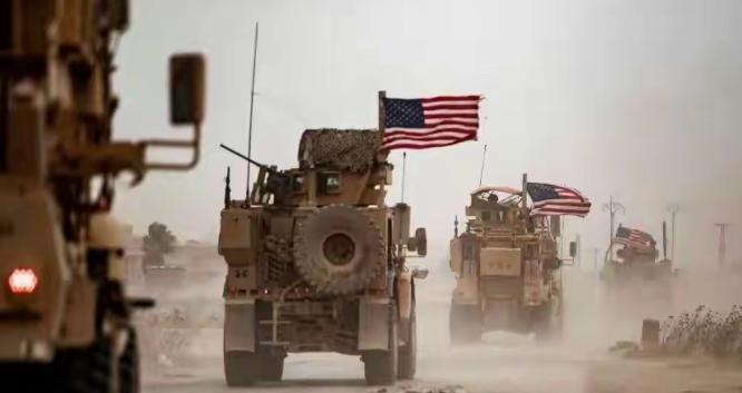 历史性撤退！美军连交4座基地，叙利亚全面收回主权，十年驻军终落幕十年风雨，叙