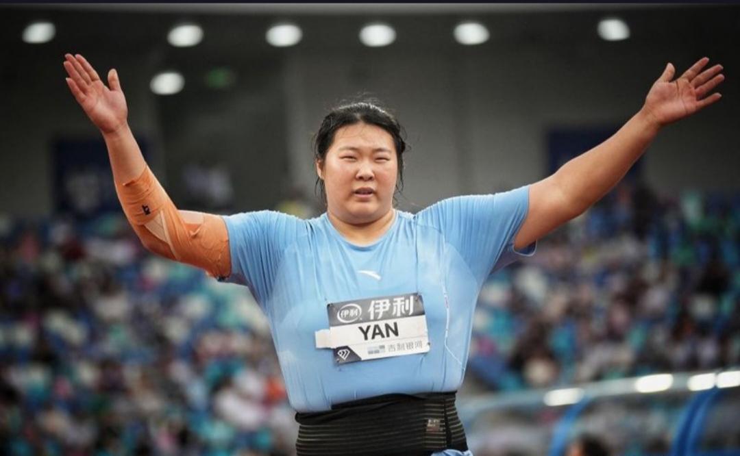 18岁少女一掷改写历史，距世界纪录仅54厘米，她为何选择放弃后续试投？在202