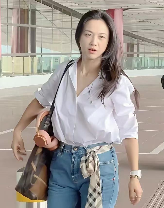 你是从哪部电影开始认识她的？有没有特别深的印象？