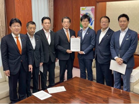 日方要求中方停种红公主柑橘，将赴华收集完整证据。6月22日，爱媛县知事中村时广