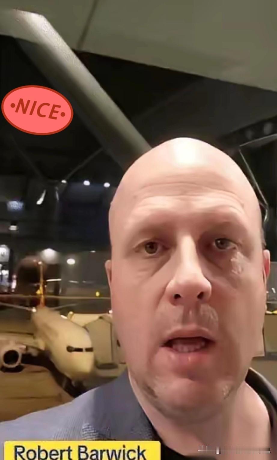 来自澳大利亚的博主，在机场临走时，拿着手机对着镜头，说了这样一番话……