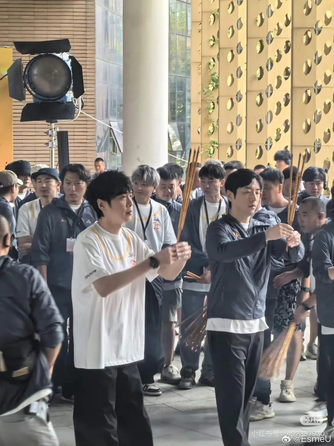 张若昀年会2，今日开机​​​