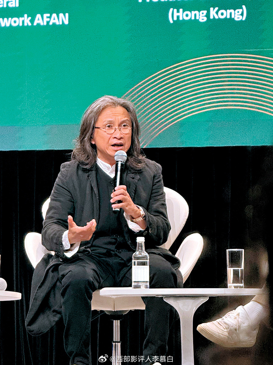 香港国际电影节针对国际合拍片的现状举行了论坛，陈可辛作为嘉宾谈到了AI以及大数