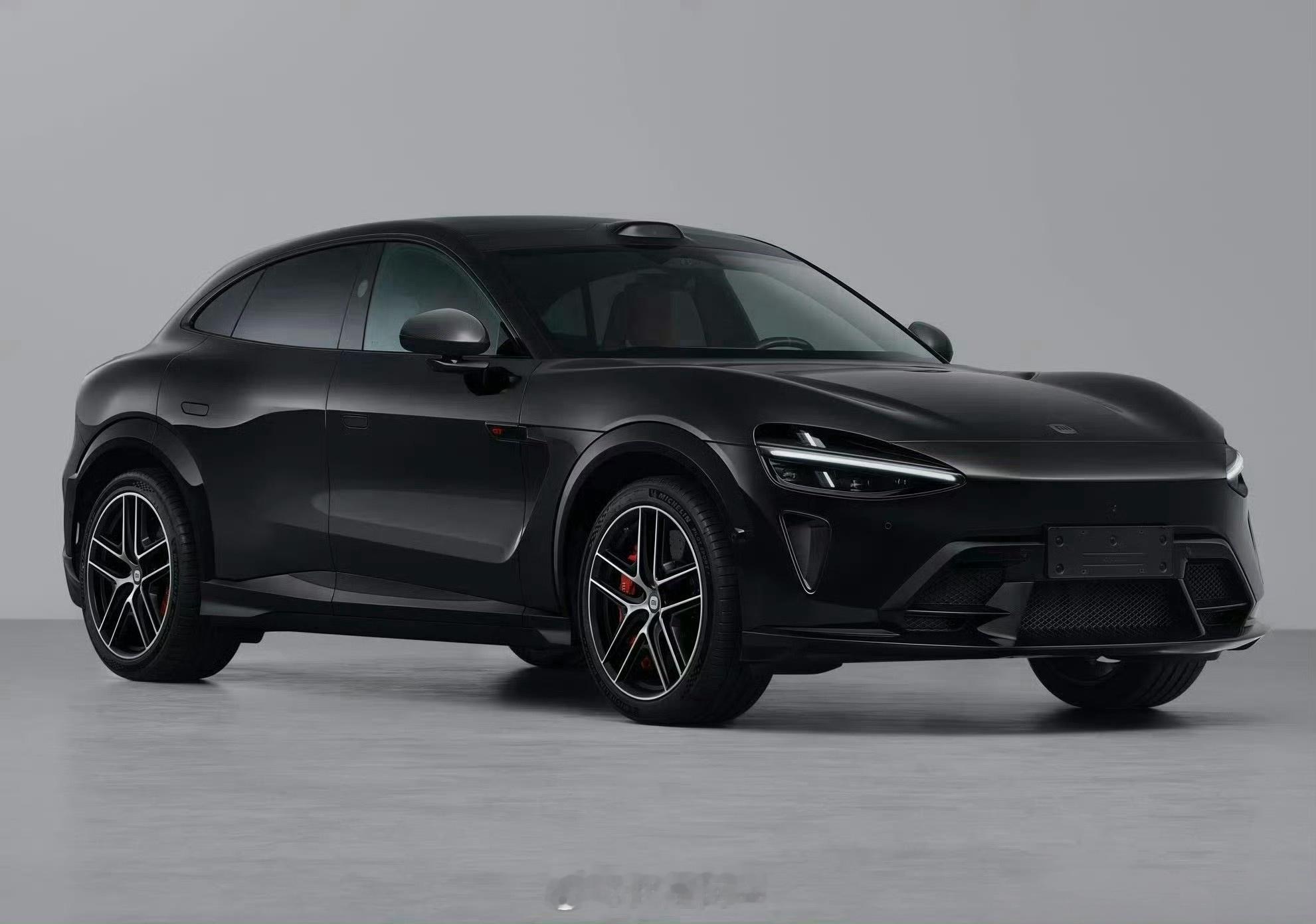 这两种轮毂我喜欢小米的那种，梅花轮毂我一点也不爱。小米YU7GT参数：轴距30