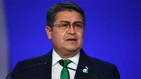 特朗普脸都绿了，尽管大军压境，美国支持的候选人，却先后在委内瑞拉、洪都拉斯选举中