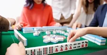 打麻将真的让我又爱又恨，不去打吧，麻将老板天天微信，来耍哟，来耍哈，自律太差忍不