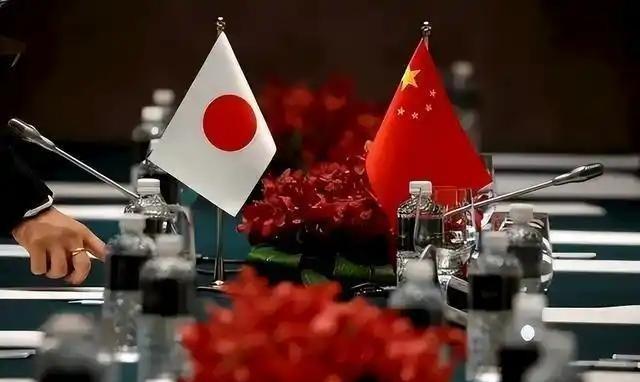 大快人心！日本终于慌乱了，这下中国成为当之无愧的大赢家了，西方国家最不愿意看到的