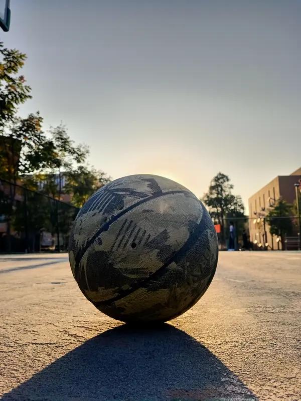 千元lululemon外套仅穿一次就起球！店员一句回应，全网炸了花1080