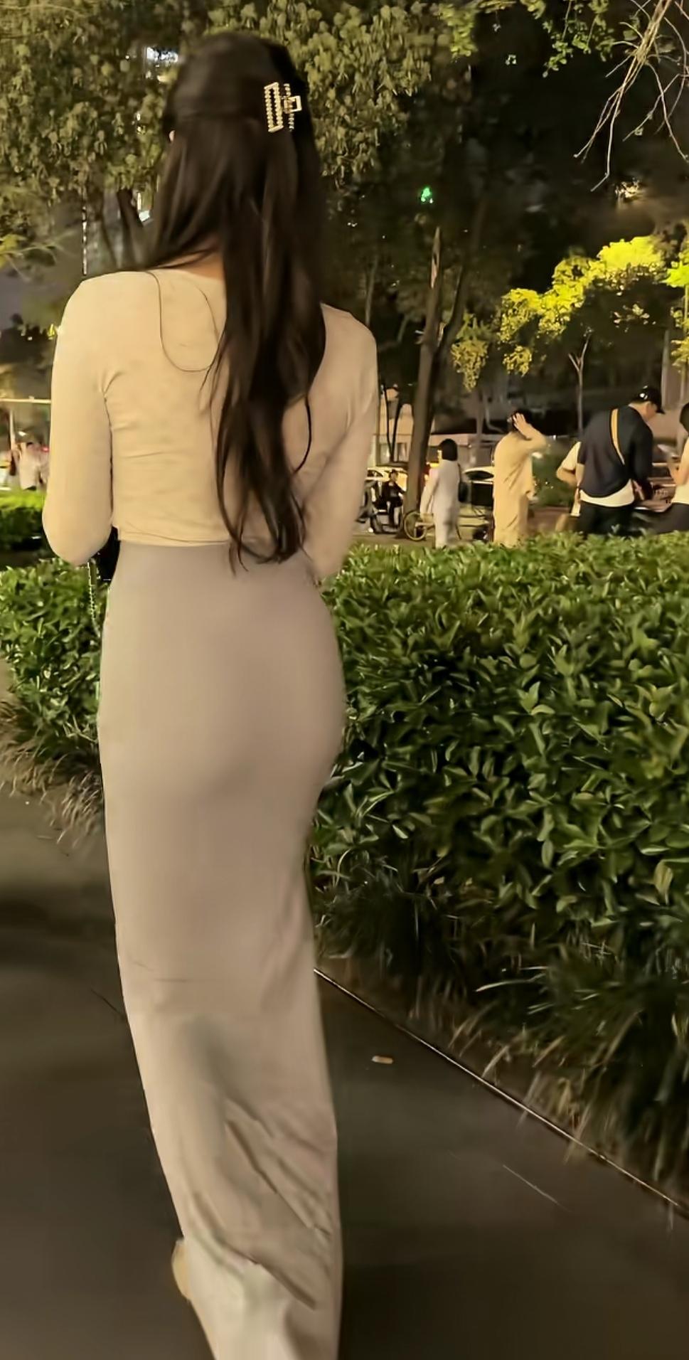 谢谢邀请，试对下联：上句：雪落千山静，下句：烟升万户宁。上联“雪落千山