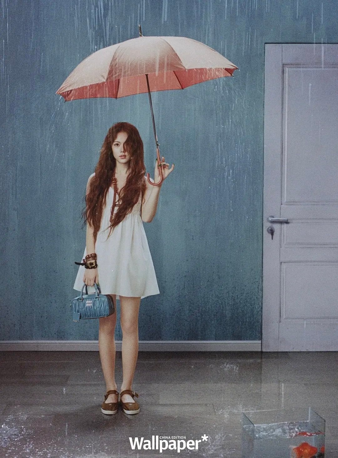 赵今麦MiuMiu杂志新造型发力了，看得出来很想当这个品牌代言人了。。