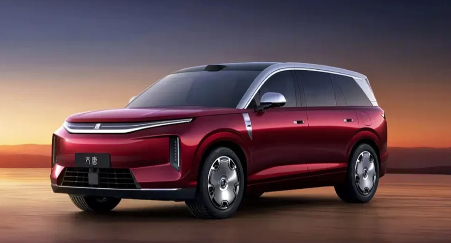 碾压对手！比亚迪旗舰大唐SUV登场，充电比加油还快。大唐搭载1000伏架构与第二