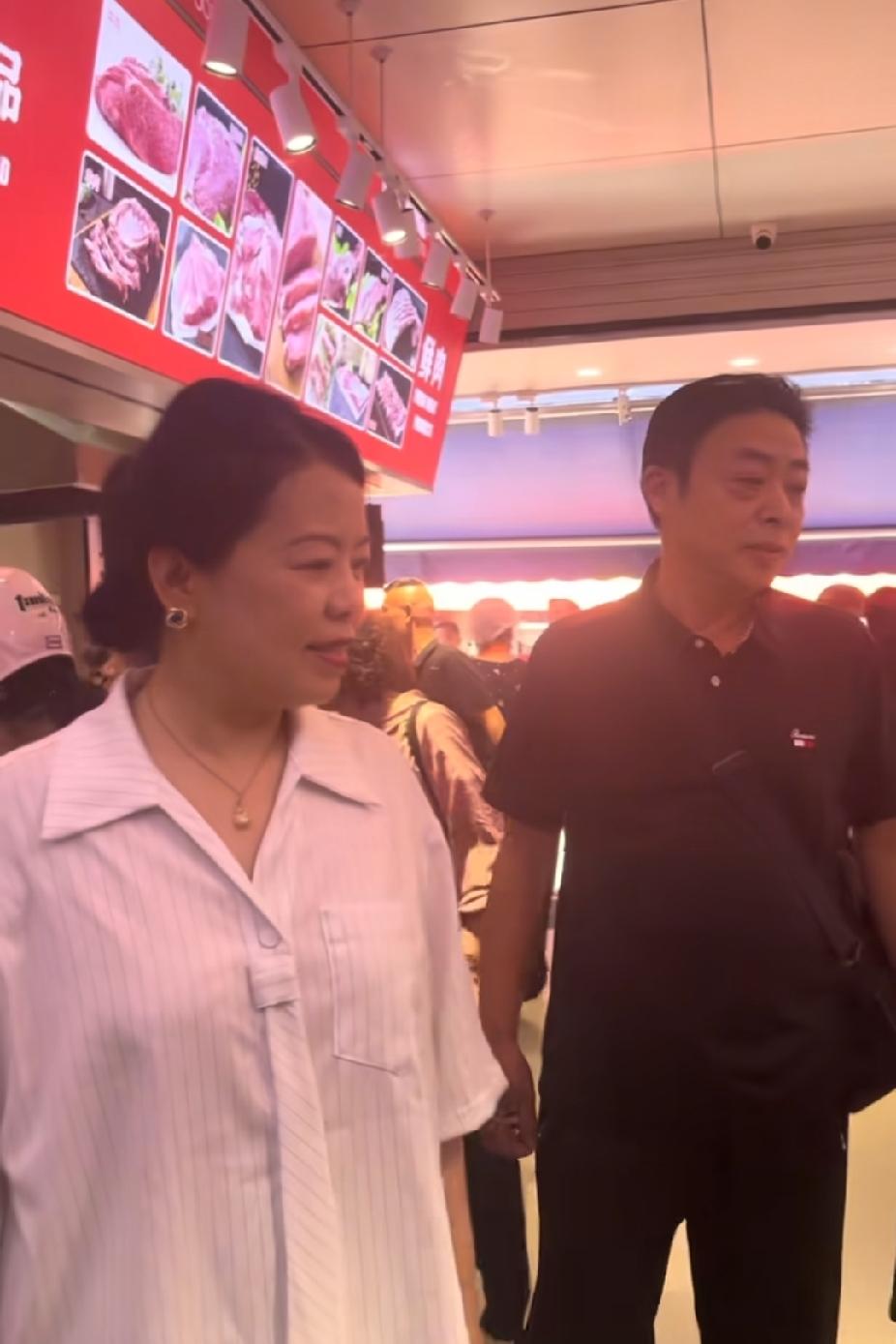 柴桑大姐不再隐忍：直接喊话，还在千方百计当球踢！看他们怎么踢，你们随便踢，你