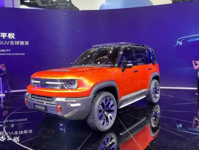 都说“银河战舰”是来掀“方程豹钛7”桌子的？要我看，吉利这分明是搬了把更舒服的椅