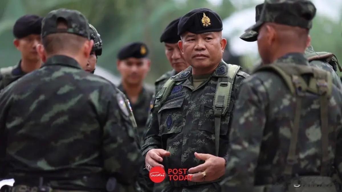 来自泰国最新消息泰国媒体15日报道，在泰柬边境冲突持续延烧的情况下，泰国安全部