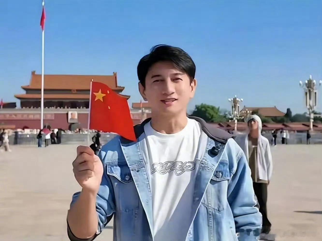吴奇隆举国旗遭台湾取消活动你看吴奇隆​​​