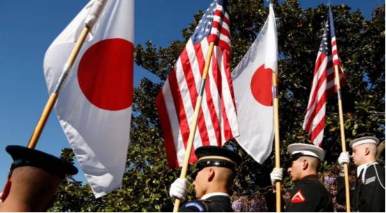 大家有没有发现一个现象：中国关系正常的时候，不少日本媒体渲染“中国威胁论”。而中