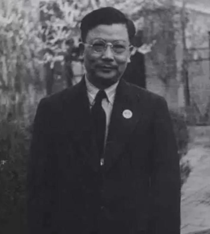 1943年，一个叛徒找到了李克农，说他已经知错了，真切地恳求李克农给他一次机会，