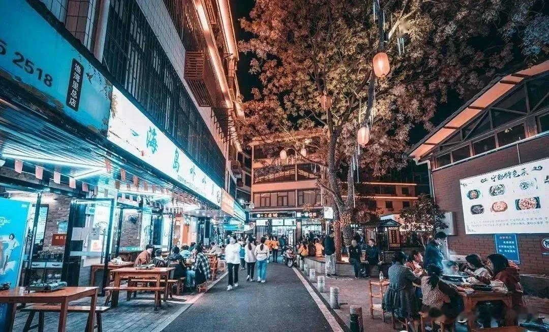 既然大家都认可电商，那电商一定可以救经济，电商一定可以救工厂，电商一定可以救企业