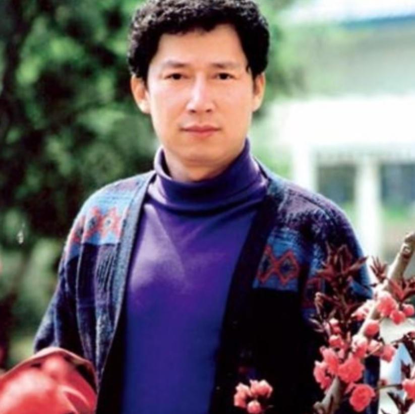 1993年，继承了女人60亿遗产的男人李春平，终于吐露出了自己的真实想法：“她比
