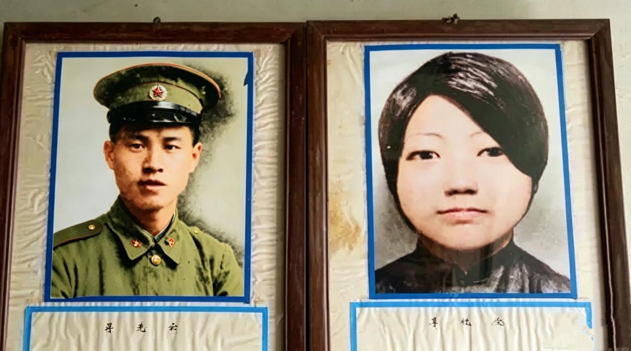 “黄埔三杰”里综合能力最强的一位是蒋先云，他也最让我心疼，实在是因为他这一生：实