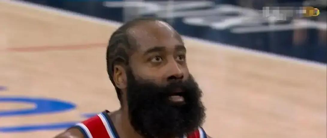 哈登撕掉“球权吸血鬼”标签，快船破解冠军密码。最新数据露出真相：他接球三分