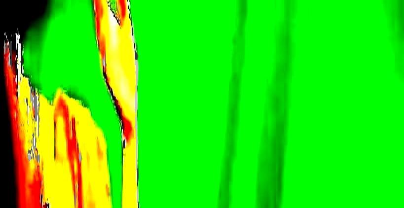 现在横店的演员都学精了。以前是给钱就拍，现在接活儿前先问有没有“备案号”。