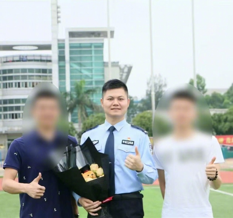 【#广东警官学院发文缅怀校友袁博琪#！遭嫌疑人持刀袭击不幸牺牲】#追忆揭阳民警袁