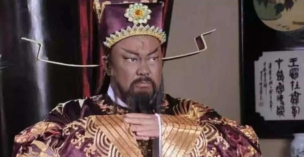 1062年，包拯去世，出殡当天发生了一件奇怪的事，原来，他临终时悄悄告诉女婿文效