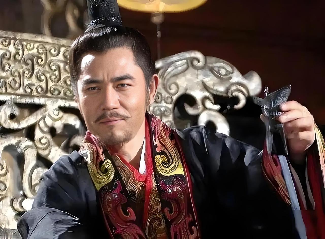 汉武帝时，有个儒生总劝皇帝别打匈奴，说劳民伤财。汉武帝听完也不恼，反而笑着点了点