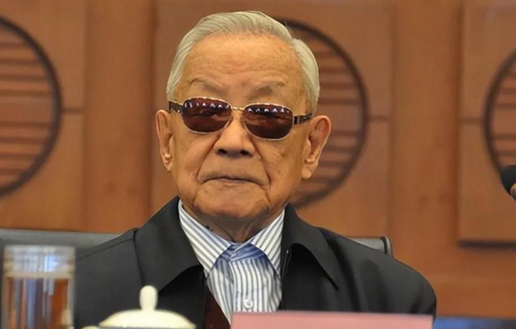 1999年3月的一天，迟浩田上将接到上级命令，亲自去抓捕一位少将，对方被捕后挑衅