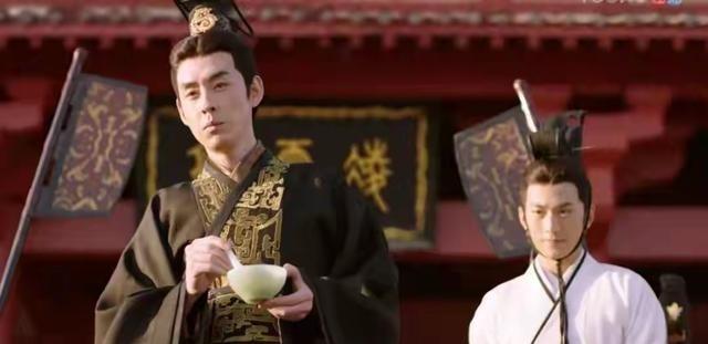 为什么曹家几代君王里，司马懿最怕的偏偏是曹睿？曹操出身宦官家庭，通过镇压黄巾和