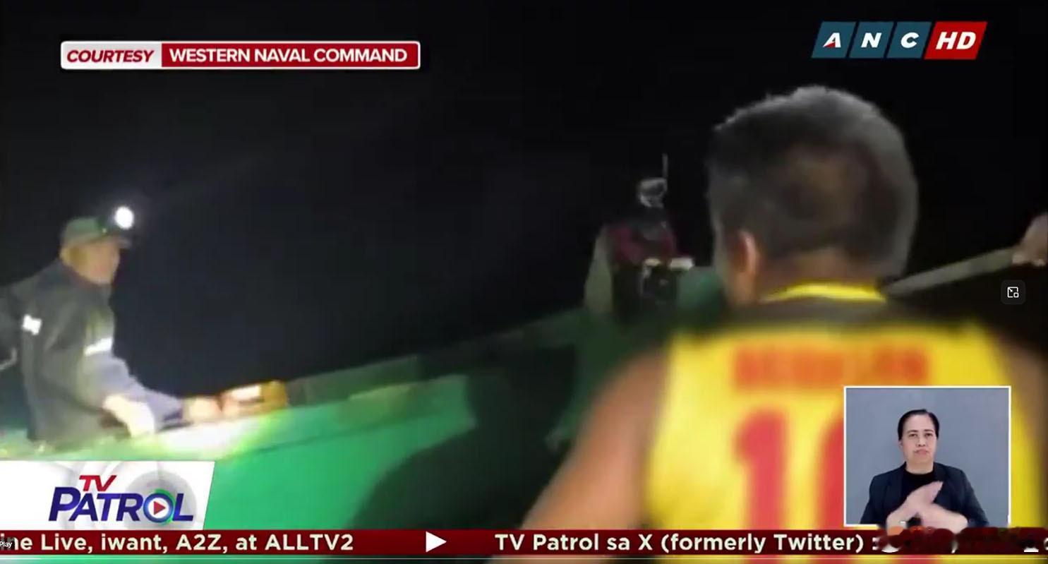 昨天的仁爱礁“中方渔船”事件，原来是3名中方渔民（其中2人穿潜水衣）驾驶一艘舢板