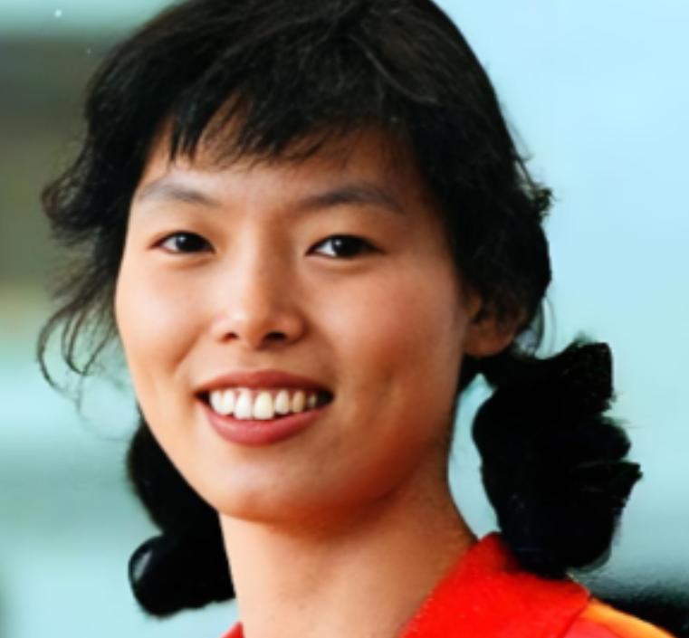 2013年，饱受重病折磨的女排名将陈招娣，生命已然走到尽头，弥留之际，她唤来丈夫
