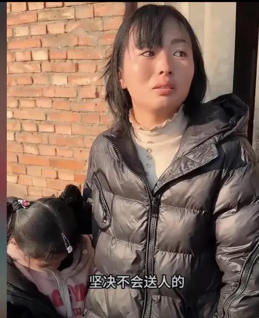 2021年冬天，河南商丘，90后女子22岁嫁人，生俩孩子，大伯哥因故不幸离世。谁