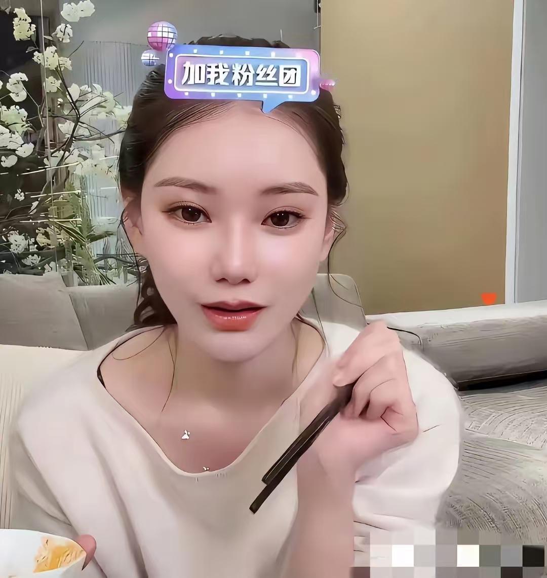 马筱梅说，自己本来是想在北京生孩子的，她当时多么希望小杨阿姨主动辞职啊，这样她就