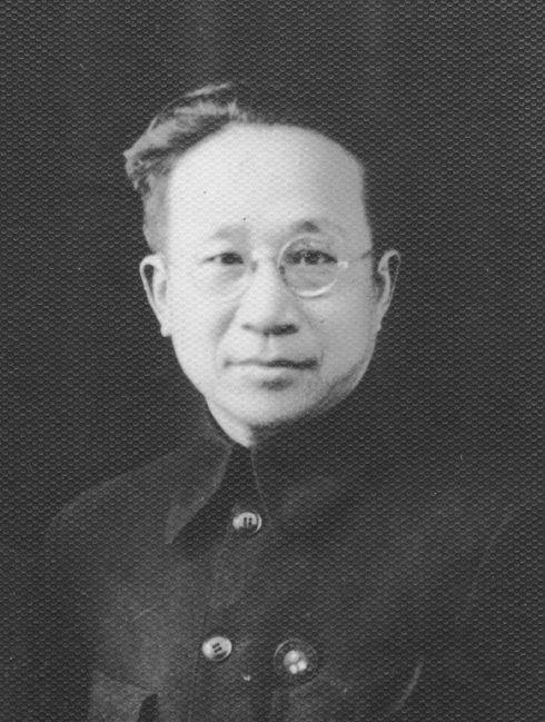 开国大将中年龄最大的一位，他曾娶过两任妻子，晚年还享受了元帅的待遇，你知道是谁吗
