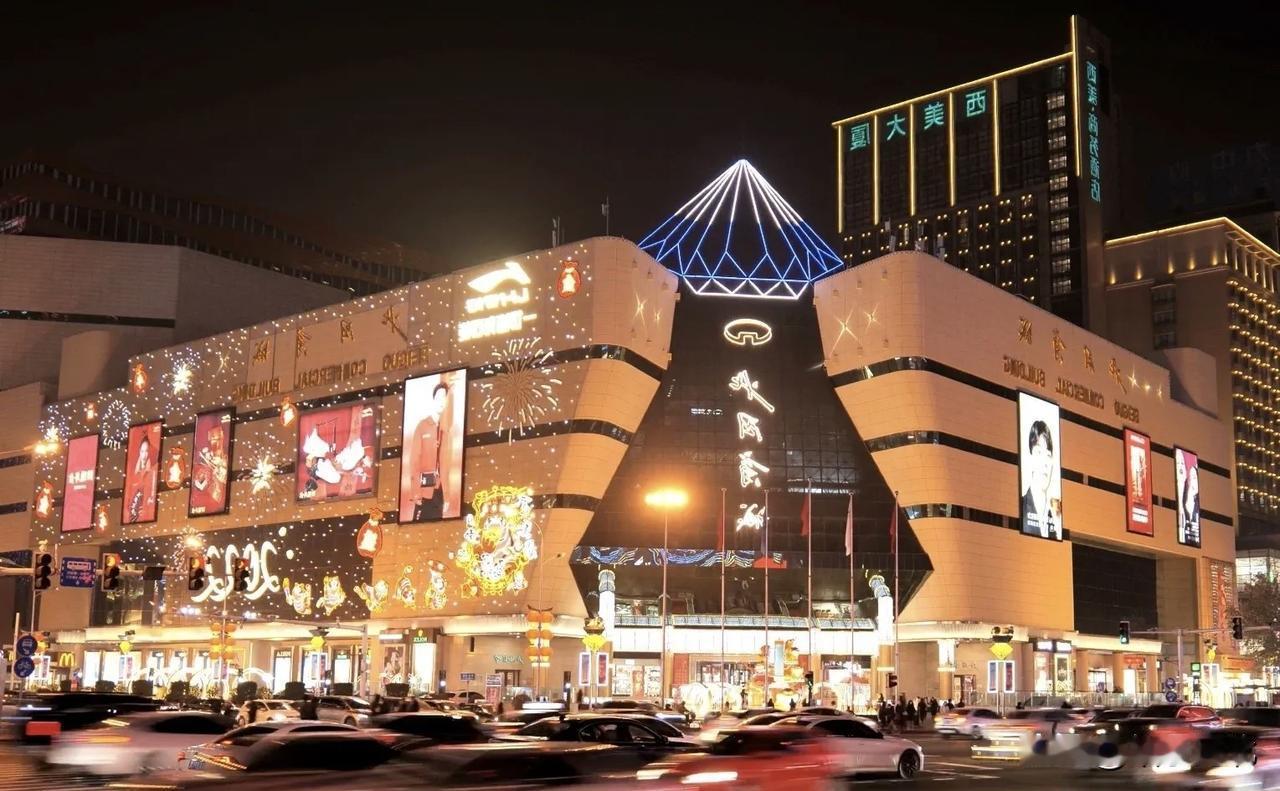石家庄是一个火车拉来的近代城市，火车也拉来了近代商业，但客观的来说，石家庄出现真