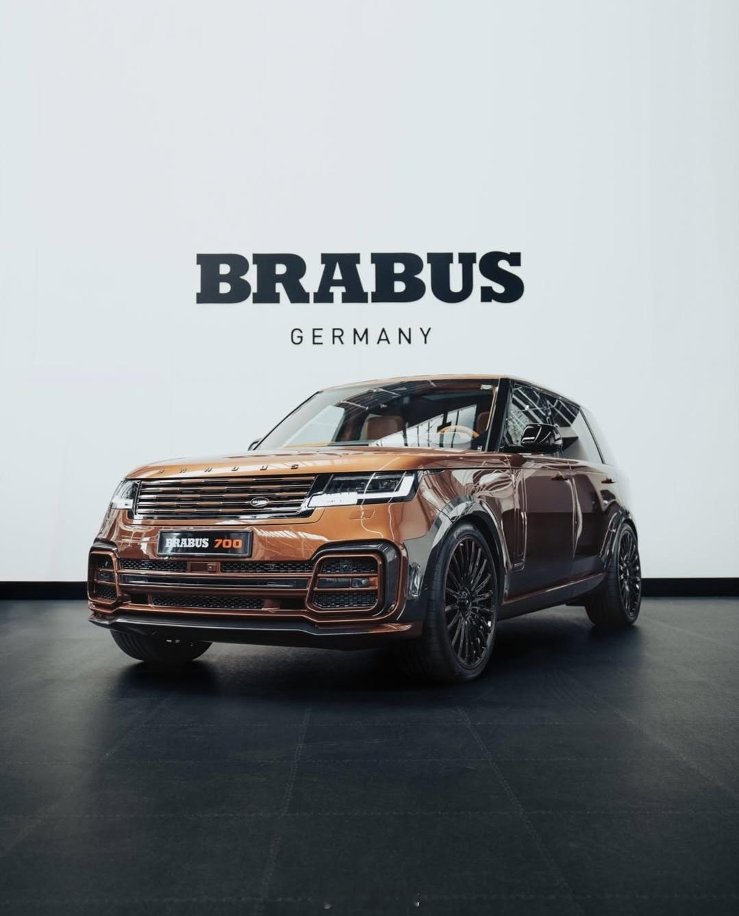 路虎大v聊车汽车美图BRABUSRange700，优雅与力量的碰撞