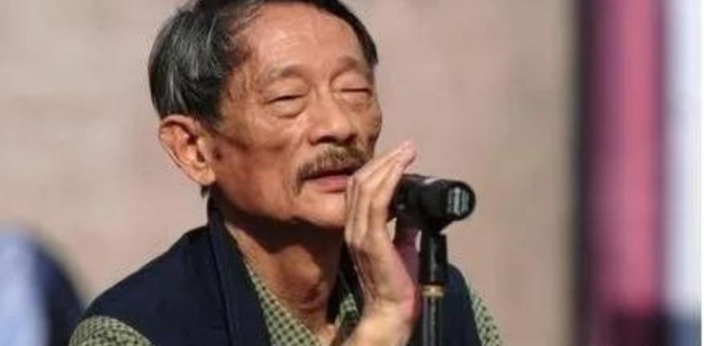 2014年，任正非无意中看到一个中科院老者授课的照片，他非常激动，亲自上门邀请这