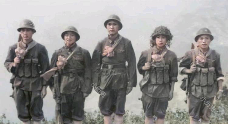 1984年，老山前线，五位即将出征的战士留下了他们最后的合影。他们是当时老山主攻