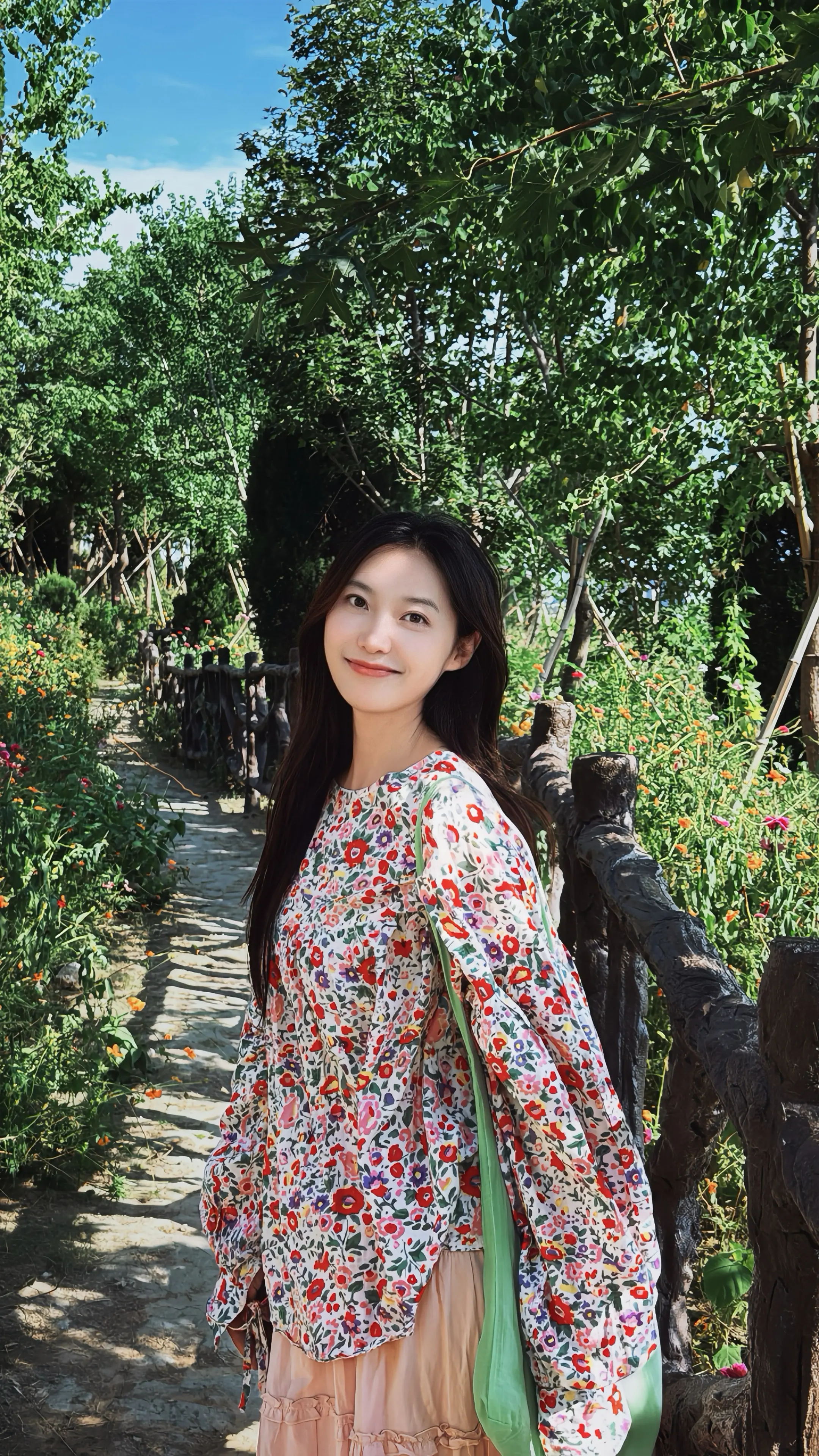 女人不用太漂亮 板板正正就够了