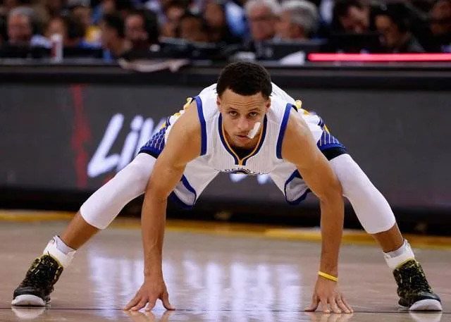 老库38岁了！职业生涯4个总冠军，2次MVP，1次全票MVP，2次得分王；11次