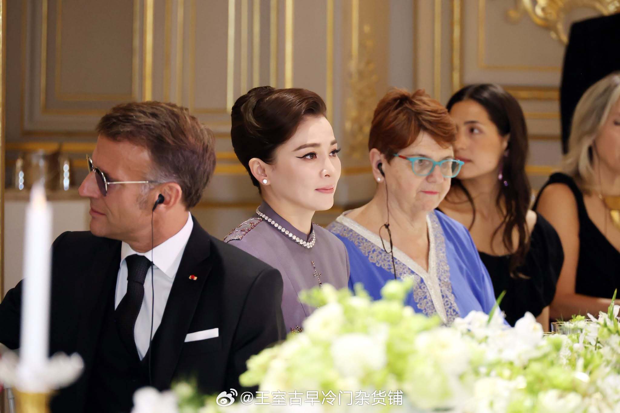 王室王室泰国王室素娘娘2026年6月30日，狗哥素娘娘镇宅出席欢迎宴会。