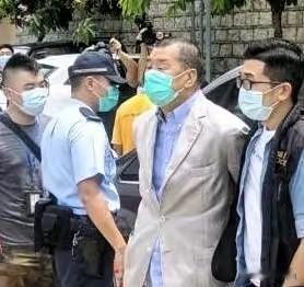 嚯，黎智英这案子总算判了！两项串谋勾结外国势力、一项串谋发布煽动刊物，罪名全都坐