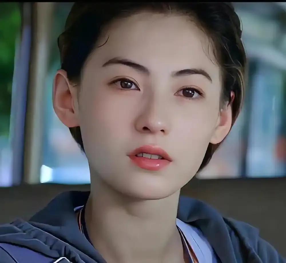 我问我妈，张柏芝跟谢霆锋离婚好多年了，为啥现在还单身？我妈说，你以为是因为谢