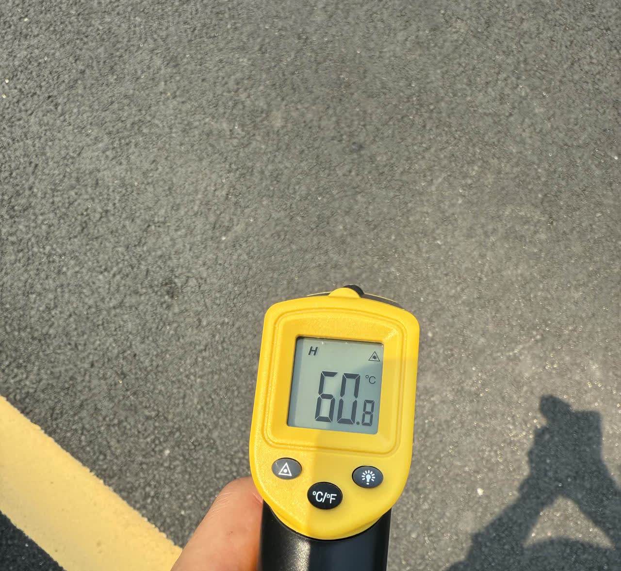 吓我一跳，刚刚测了一下中控89℃想知道烈日暴晒下