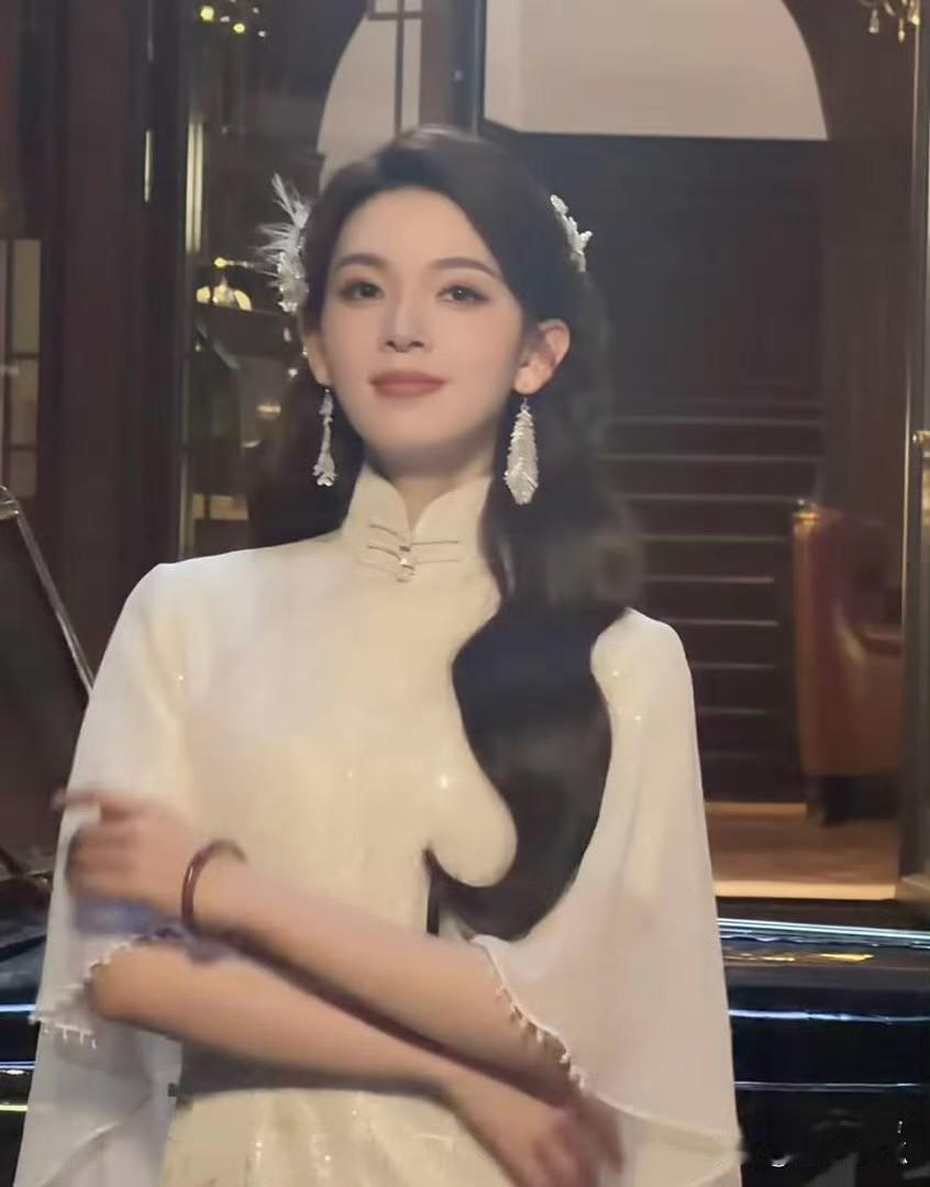 陈瑶内娱我最看不懂的就是她了像她这种定位的挺多的，每次演配角都活色生香，简直