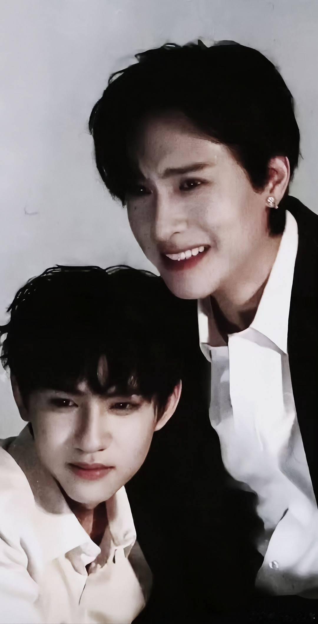 🩷💚装天生一对很难，幸好展丞本就天生一对 ˃ 𖥦 ˂