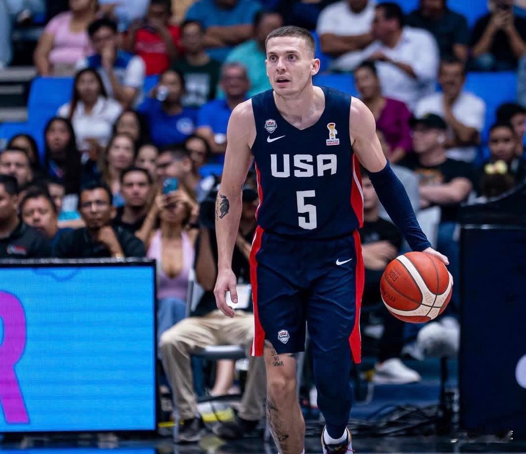 官宣！山西男篮目前已经签下28岁的凯尔.盖伊，将顶替离队奈特空缺，着5号球衣。作